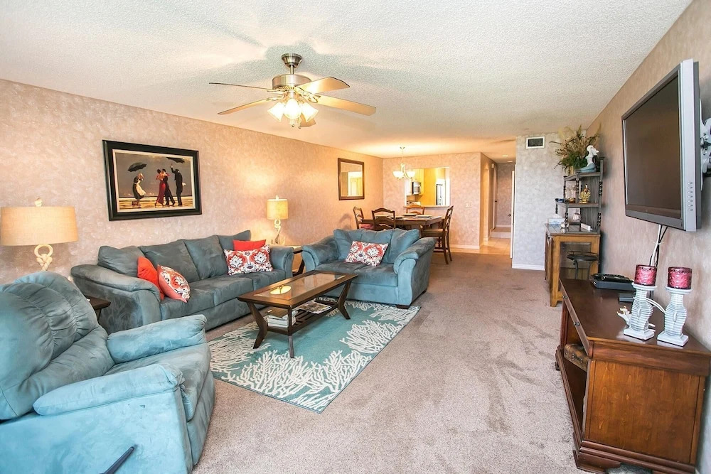 Sea Haven 522 [3/2.5] Free Activities! & Oceanfront Wifi Pool