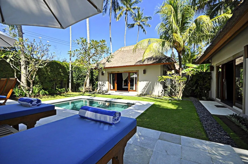 Two Bedrooms Villa With Private Pool, Large Landscape Garden and Kitchen