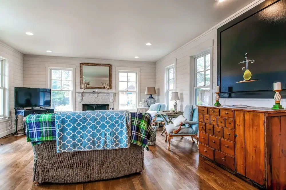 Modern Gearhart Getaway, Walk to Beach & Downtown!