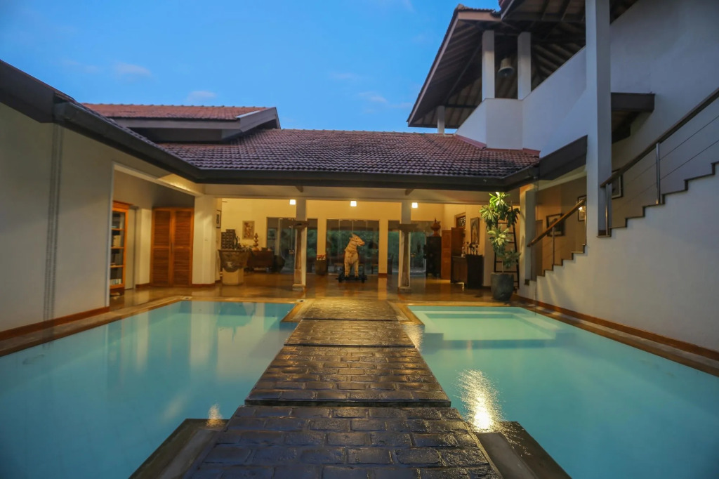 Villa Hundira