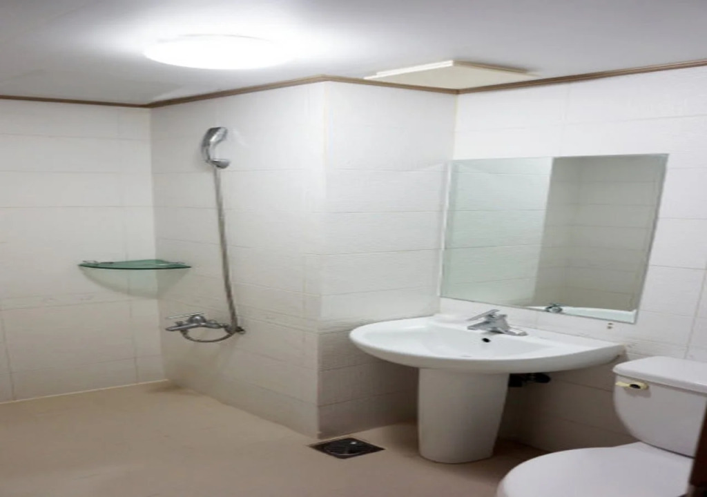 Whinstone Hotel & Resort