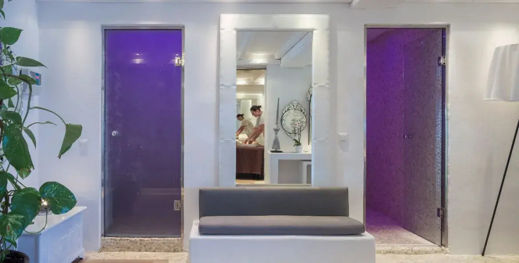 Katikies Santorini - Gea House - The Leading Hotels Of The World
