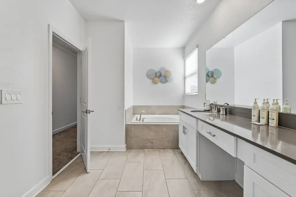 5BR 5BA Home Storey Lake Water Park Amenities