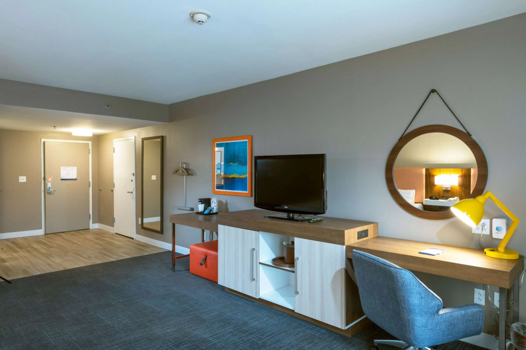 Hampton Inn and Suites Jamestown