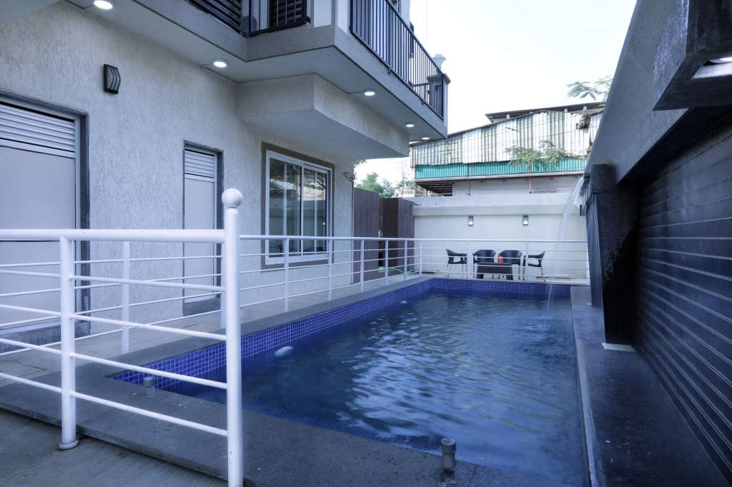 OYO 10388 Hotel Dean Villa