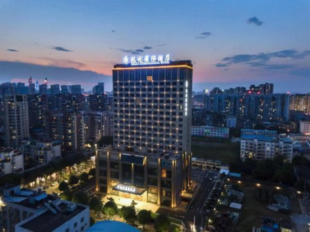 Kelly International Hotel