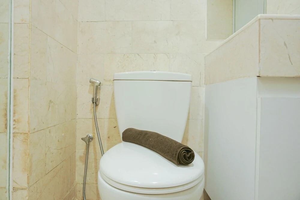Fully Furnished 1BR with Working Room at The Empyreal Apartment
