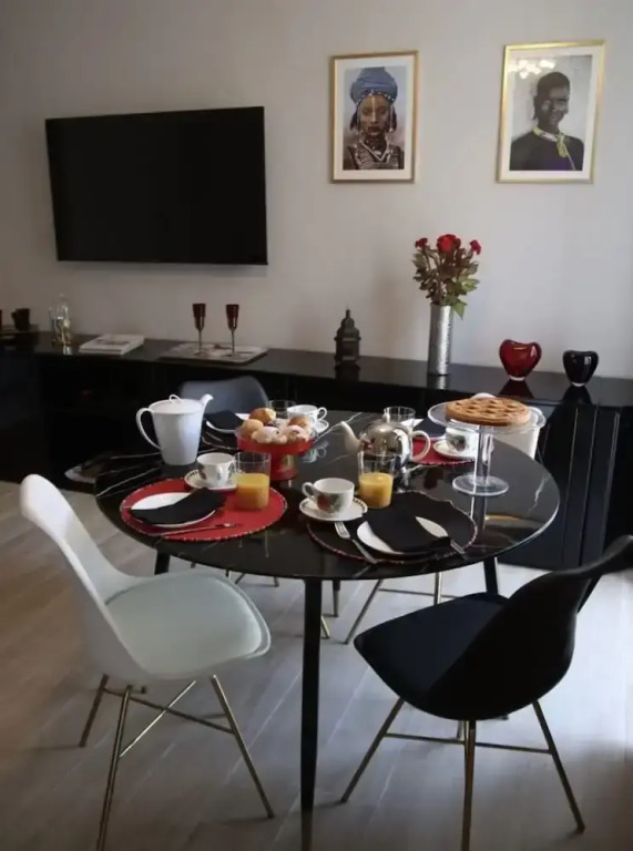 Calefati Gallery Luxury Apartment