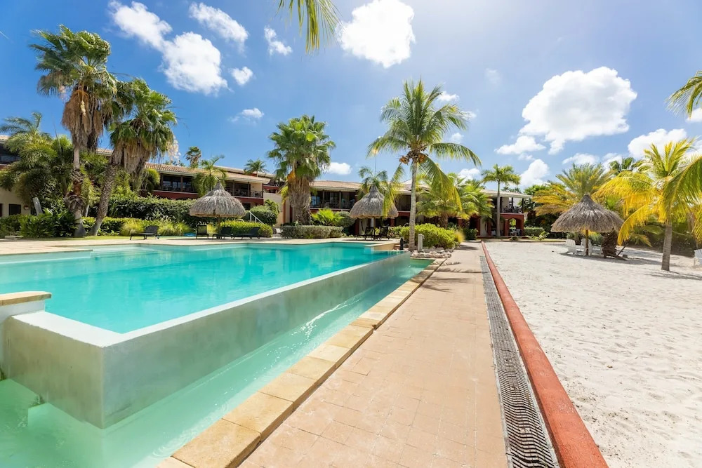 Stylish Apartment With Pool Near Jan Thiel Beach