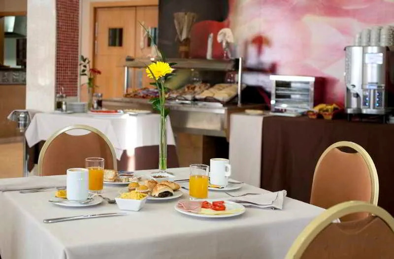 Hotel Tocina Business