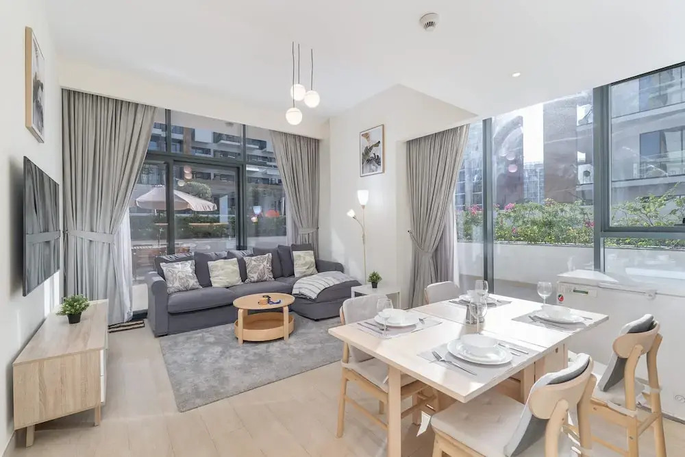 Indulging 1 Bedroom in Azizi Riviera 6
