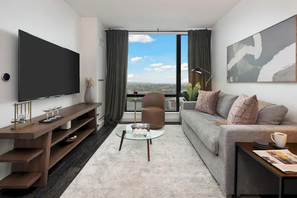 Luxury Apartments by Hyatus Downtown Boston
