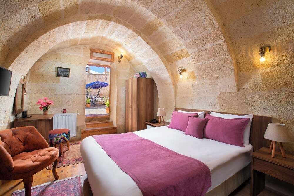 PERİ CAVE KONAK