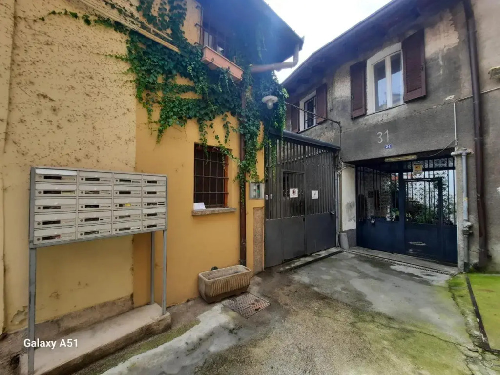 Unique 4 Storey House on Naviglio 4Bd, 4Bt