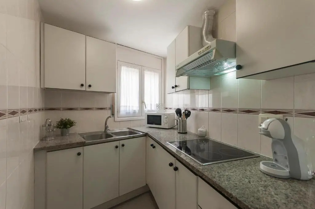 Lets Holidays Apartment Tossa Near Beach 2