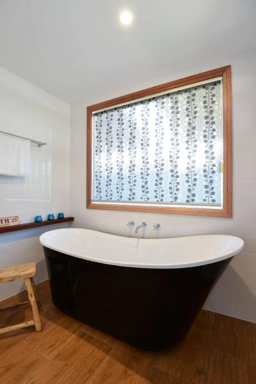 Trafalgar Premium Vintage Suites
