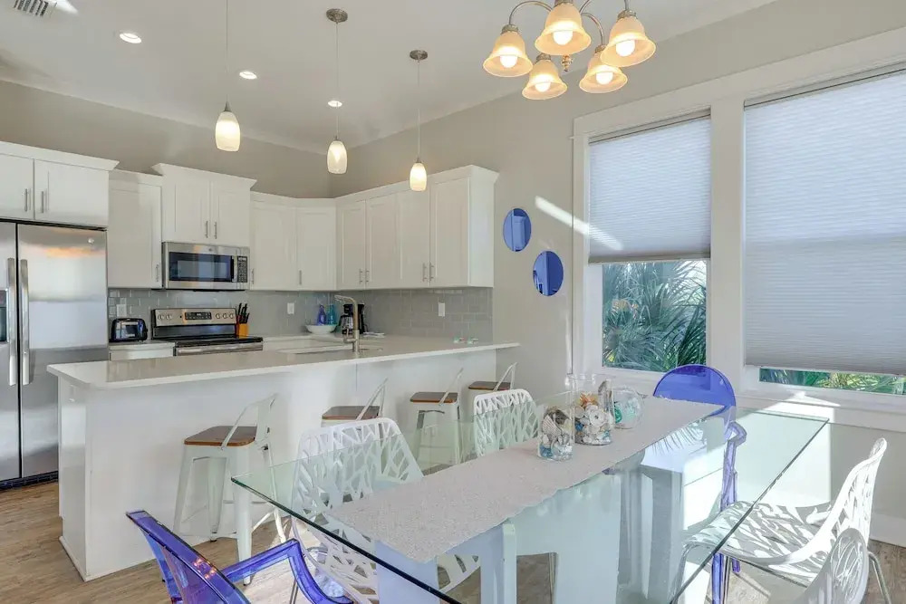 Gulf Shores Home w/ Shared Pool, 2 Blocks to Beach