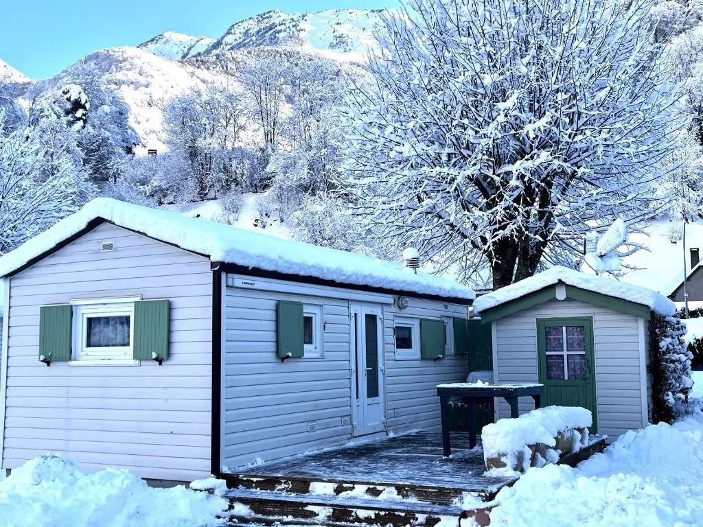Bungalow de 2 chambres avec jardin amenage et wifi a Cauterets