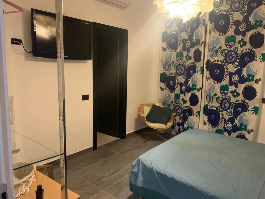 P. ROOM