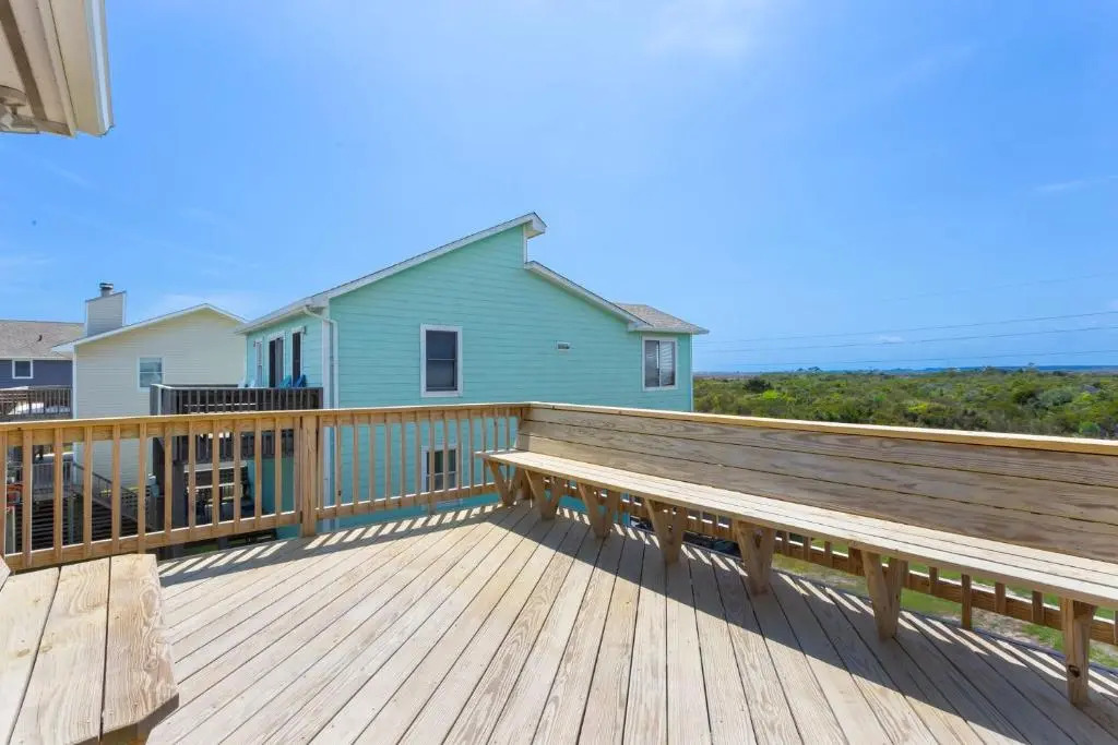 7077 Just Add Water 2 Min Walk to Beach