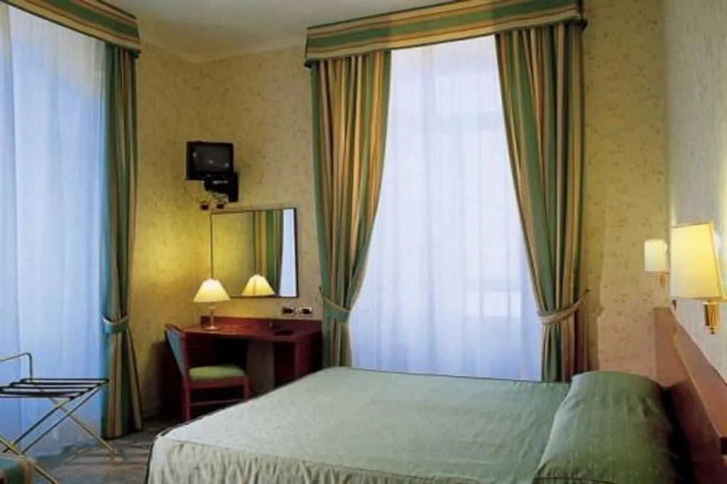 Hotel Dina