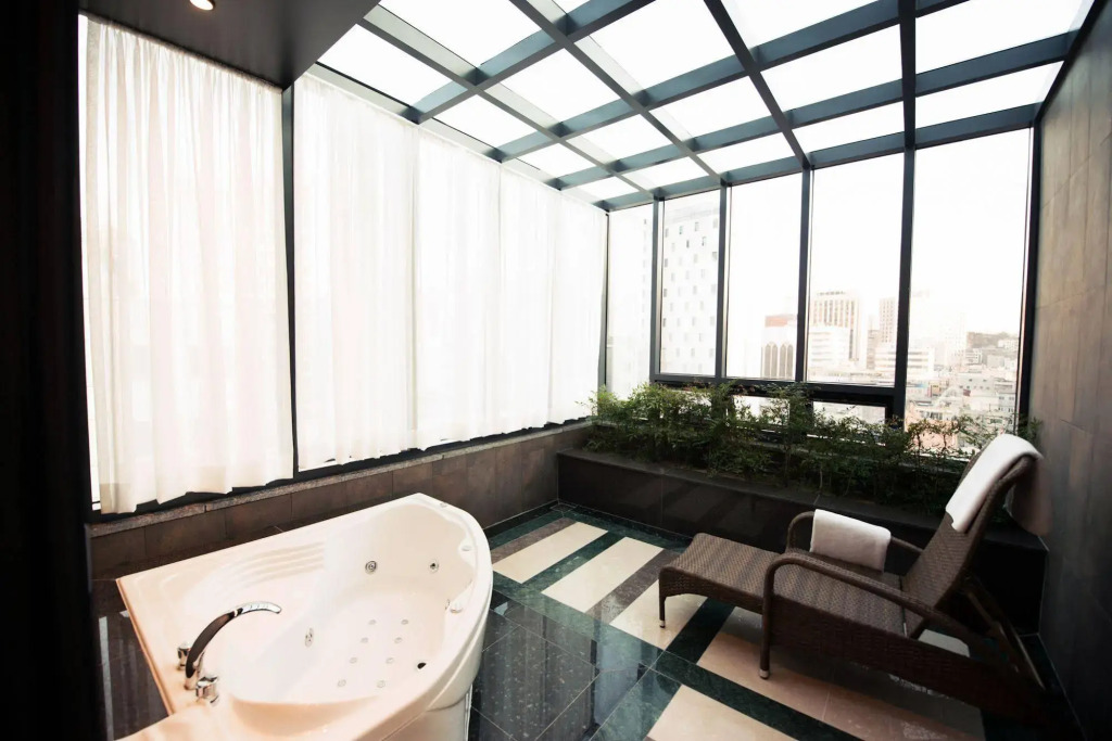 Klaven Hotel Myeongdong City Hall