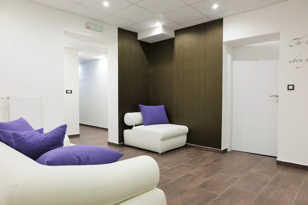 Luwiana Suites