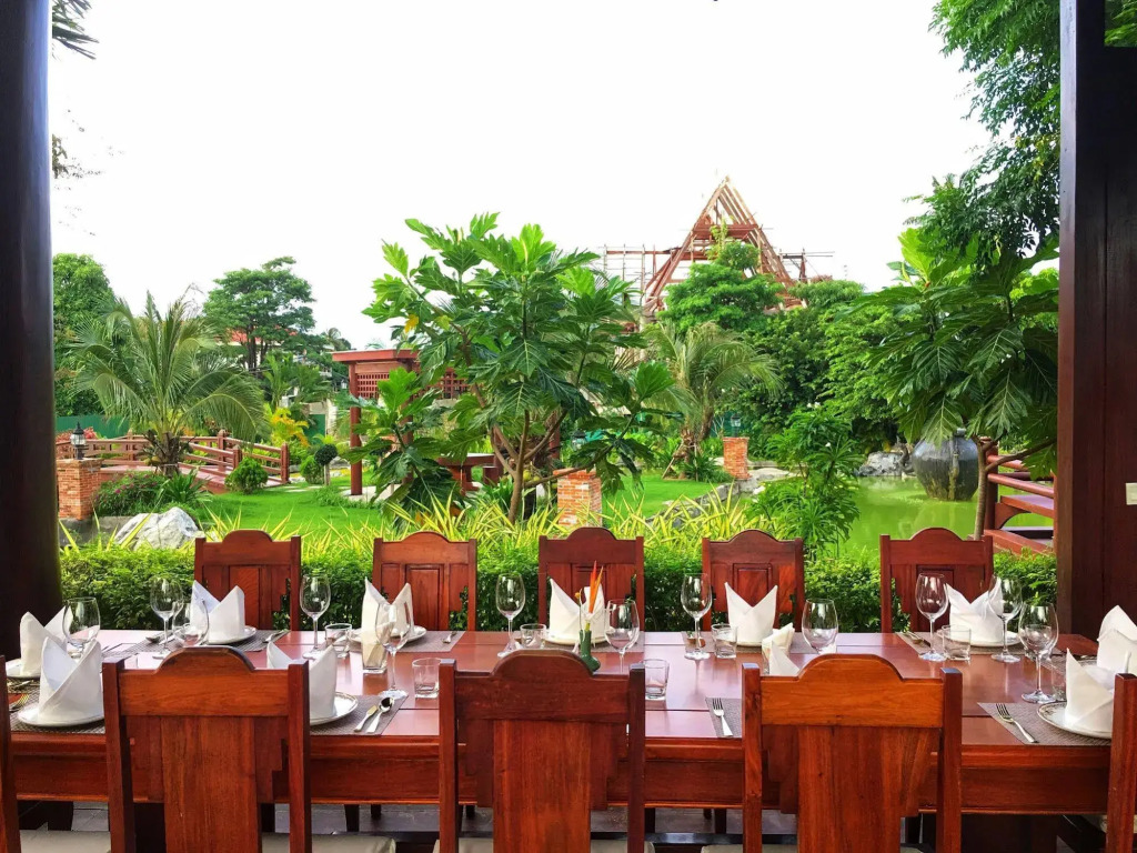 Try Palace Resort Kep