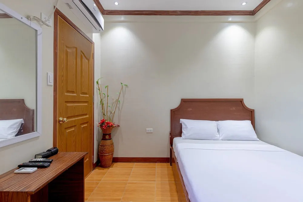 Arjaymay Apartelle