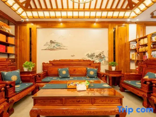 Mangli • Pf • Utop • Themed Homestay (Mangshi Plaza)
