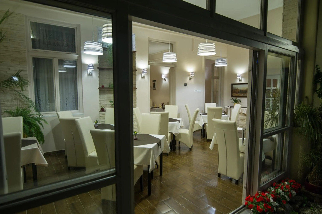 Hotel Romantik Eger