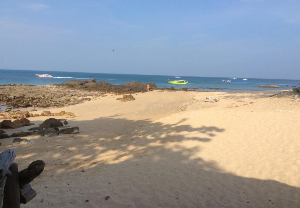 Lanta Riversand Resort