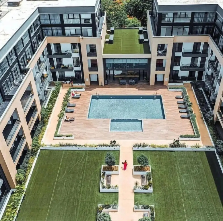 Golden Breeze Suites