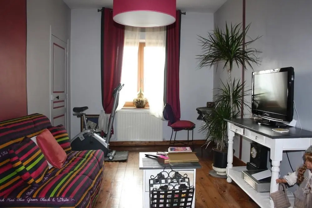 LA MAISON DIVONA