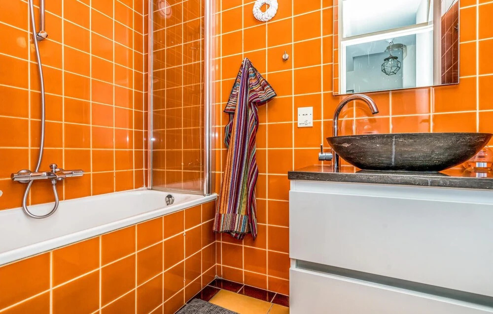 Cozy Home In Bruinisse With Wifi