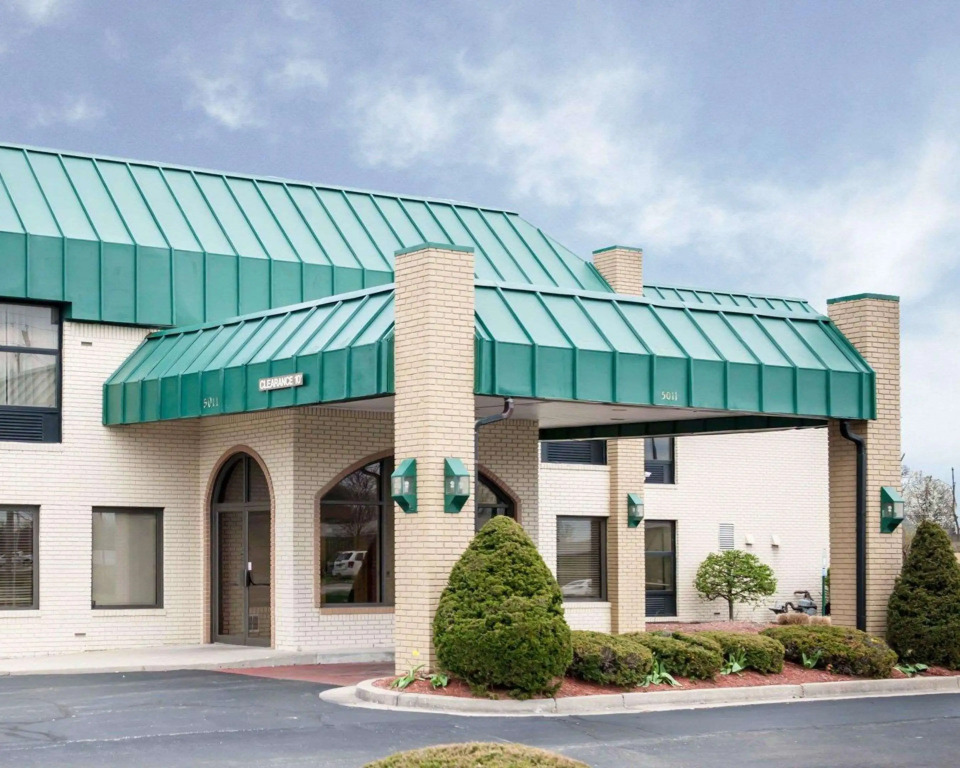 Quality Inn & Suites Indianapolis Northwest