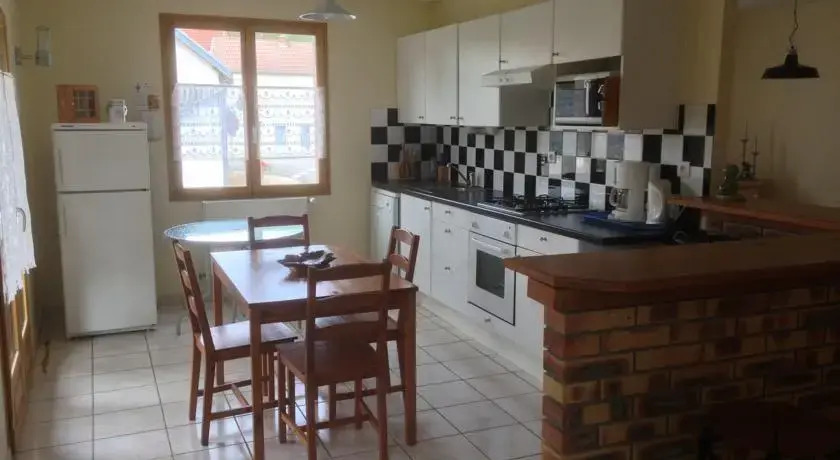 Cottage House Peigney
