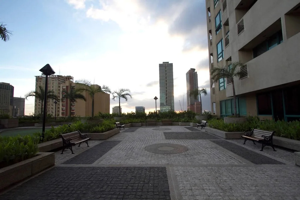 1 Br Robinsons Place Manila- Rpr07