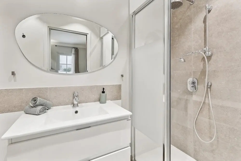 Chic 2BR 2BA near Place des Vosges