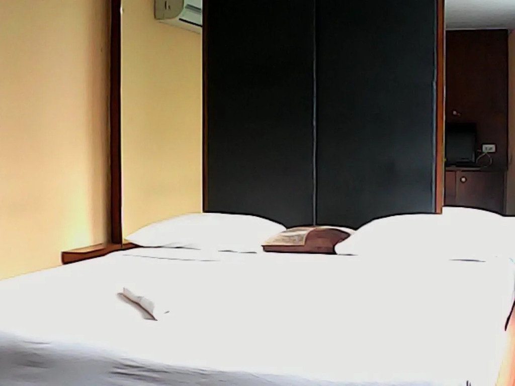Royal Garden Home Hotel