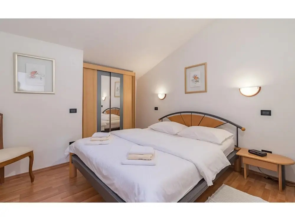 Apartment With Roof Terrace And Shared Pool In Medulin For 4 People Seafront