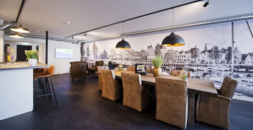 "DE BANK" - Hotel Apartments