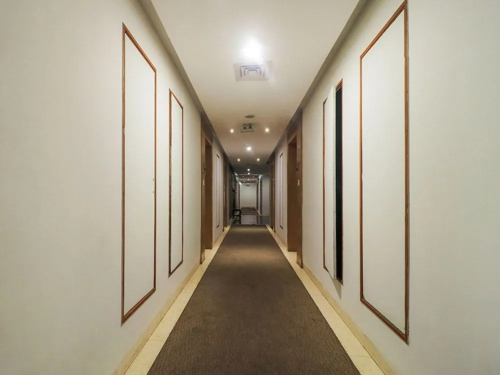 Capital O 26201 Hotel Jagrati Lords Inn