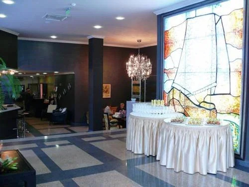 City Hotel