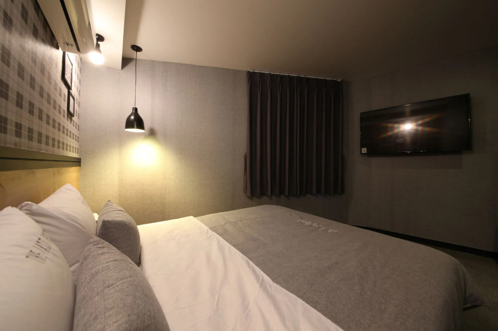 The Last Hotel Nampo