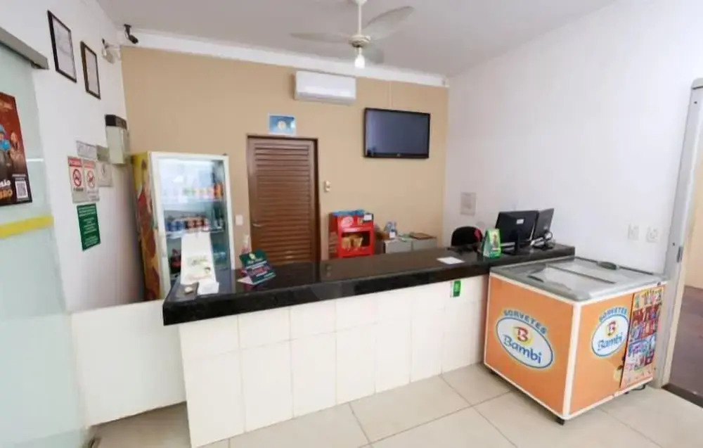Hotel Portela III - Aprox 600m do Thermas dos Laranjais e Hot Beach