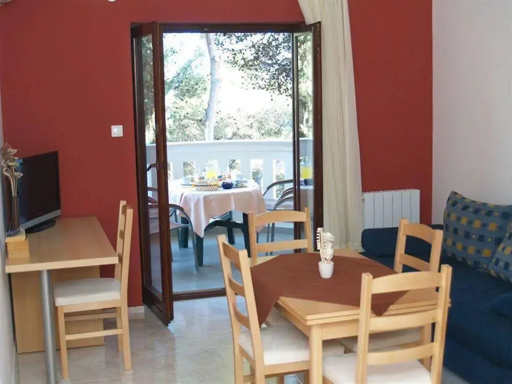 Villa Fani - Apartments And Rooms