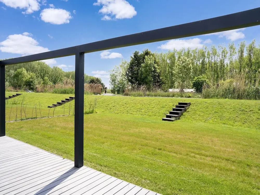 Modern Family Getaway in Oud Ade