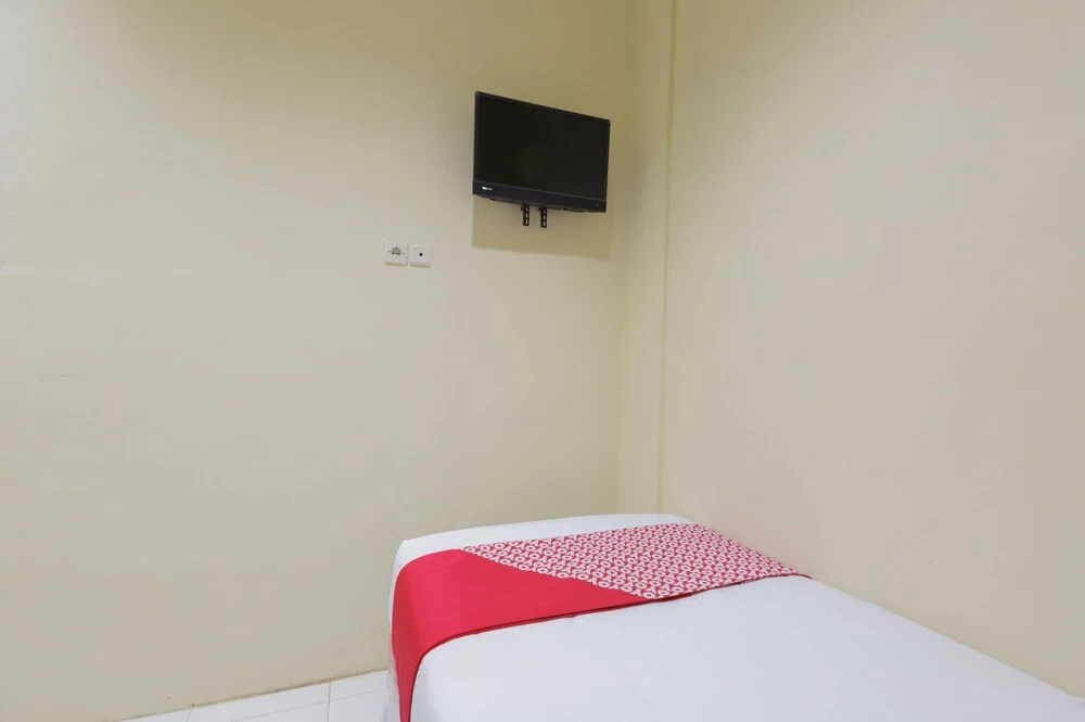 Caraka Inn Syariah by OYO Rooms