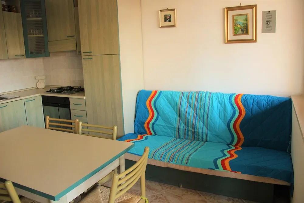 Al Mare residence